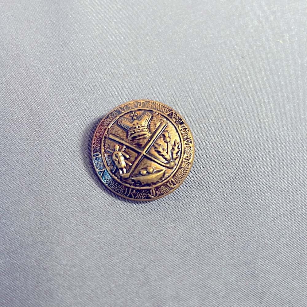 Vintage Brass Finish Royal Blackheath Golf Club Crest London Metal Shank Button